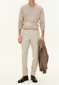 Oscar Jacobson MARLON HALF ZIP - Trui - baked beige