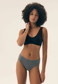 Henderson NANSA szary