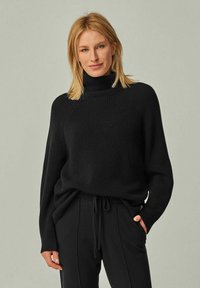 YOU LOOK PERFECT EVE - MERINO KNIT SWEATER WITH STAND-UP COLLAR - Strickpullover - black