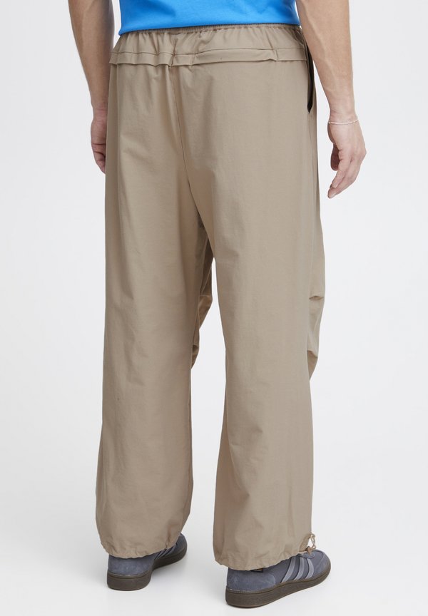 JCMFRANCO - Trousers - silver mink2