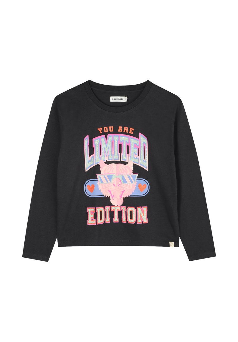 T-shirt nera a maniche lunghe con grafica colorata e testo "SEI UN'EDIZIONE LIMITATA", con un design di un lupo con occhiali da sole e cuori.