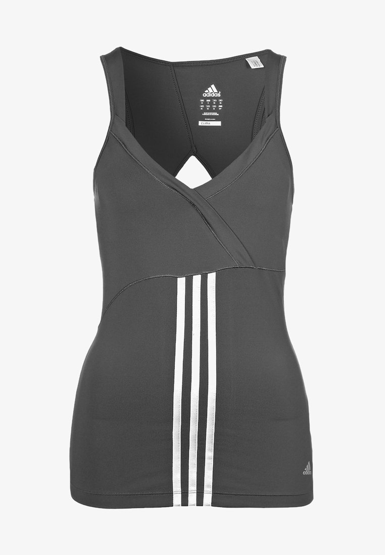 Haut de sport Adidas sans manches gris foncé avec devant croisé, rayures verticales blanches et logos de marque sur la poitrine et l'ourlet.