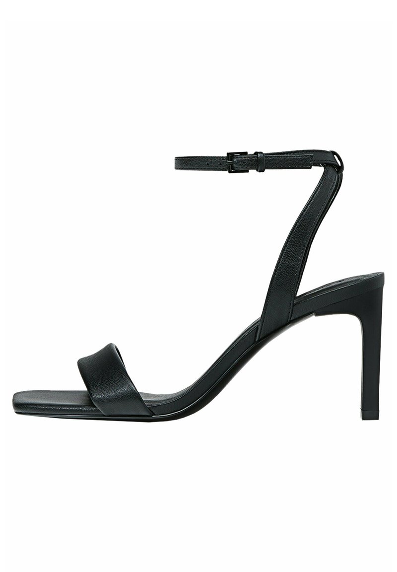 Stradivarius Sandalen met hoge hak zwart