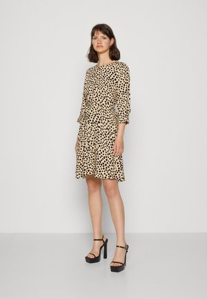 VILA VICELINA O NECK 3/4 DRESS - Robe de jour - sandshell/black