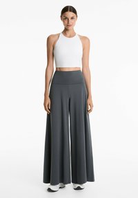 OYSHO FOLDOVER WAIST COTTON BLEND PALAZZO - Pantalon classique - grey
