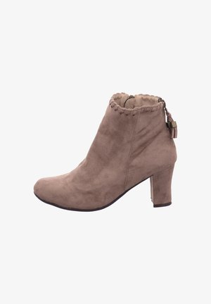 Braune Wildleder-Ankelstiefel mit abgerundetem Zeh, genähten Details am Kragen und einem Blockabsatz. Mit seitlichem Reißverschluss und Quast-Akzent.