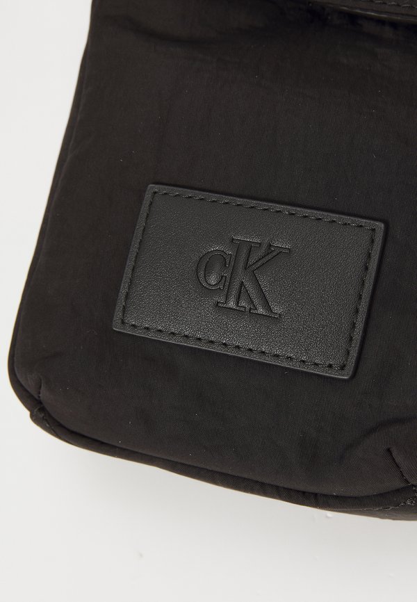 NEW JEANS REPORTER  - Cross body bag4