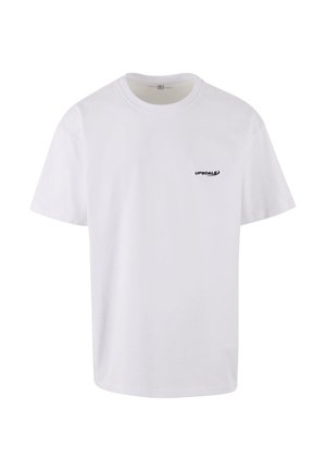 T-shirt bianco in cotone con maniche corte e collo a giro. Presenta un piccolo logo nero "UPGRADE" sull'area sinistra del petto.