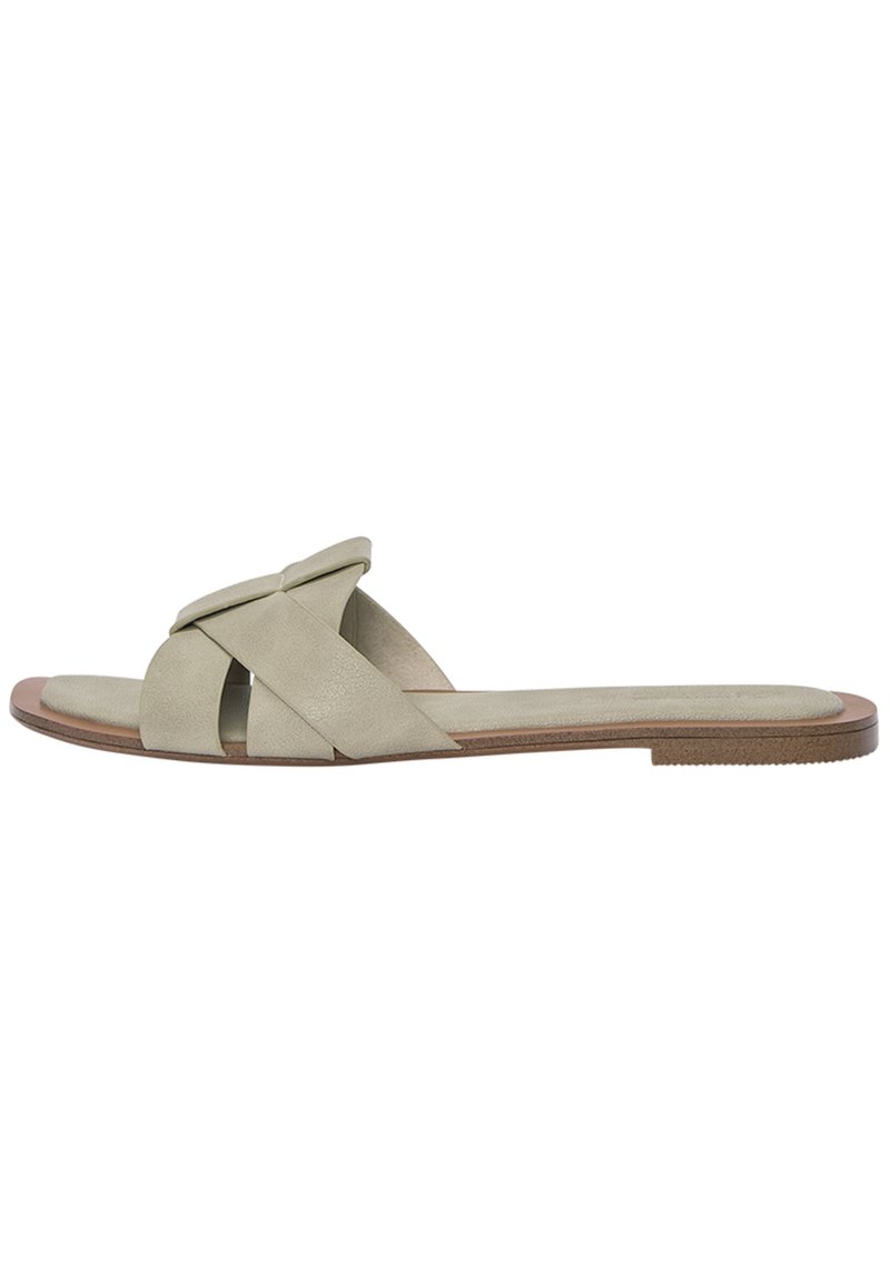 Platta sandaler i ljusgrön mocka med ett vävt remdesign, som har en mjuk sula och en smal gummisula.