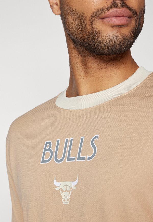 NBA CITY EDITION CHICAGO BULLS PREGAME TOP - Club wear3