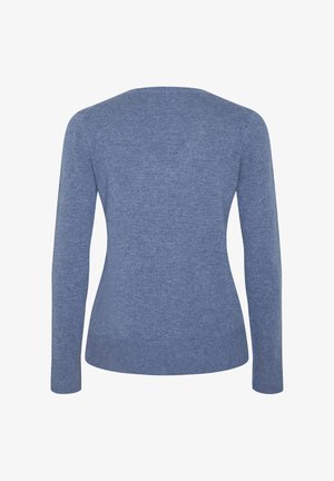 Zachte blauwe lange mouwen sweater met een aangesloten silhouet en geribbelde zoom, getoond vanuit de achterkant op een witte achtergrond.