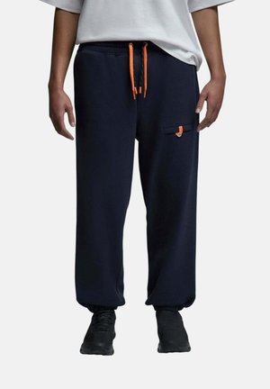Saē, JOGGING MIE NAVY HOMME - Pantalon de survêtement - bleu