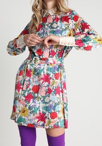 Baum und Pferdgarten Robe chemise - multi-coloured