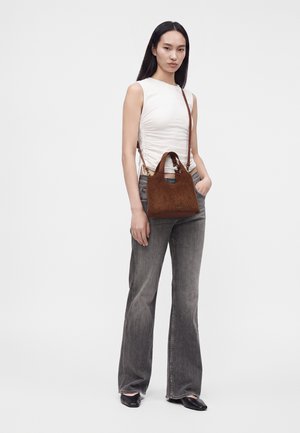 Coccinelle, EASY CORDURO - Sac à main - cognac