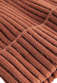 Next REGULAR FIT - Bonnet - rust brown