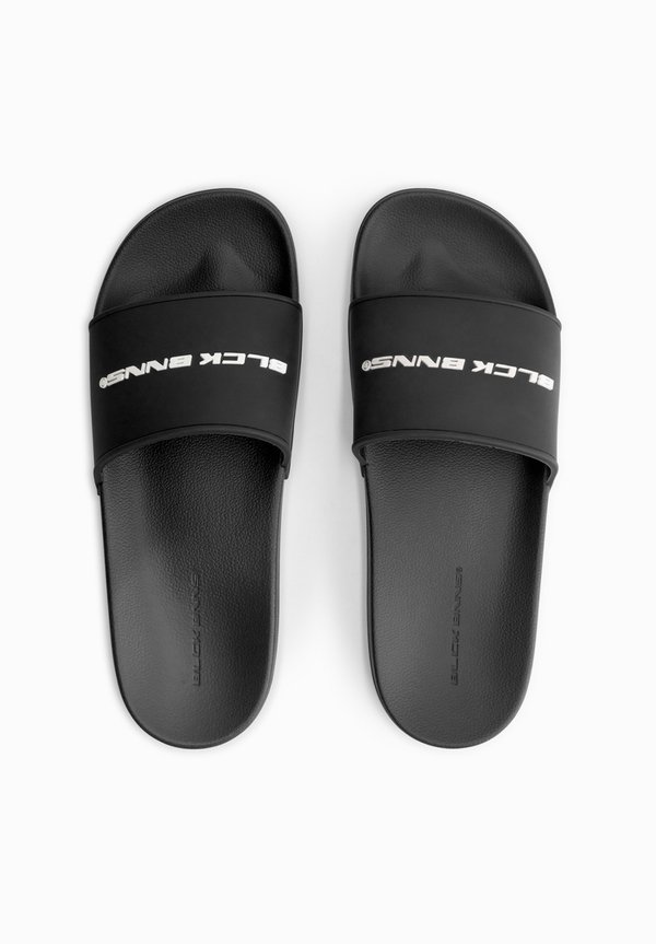 INITIAL – Badesandale