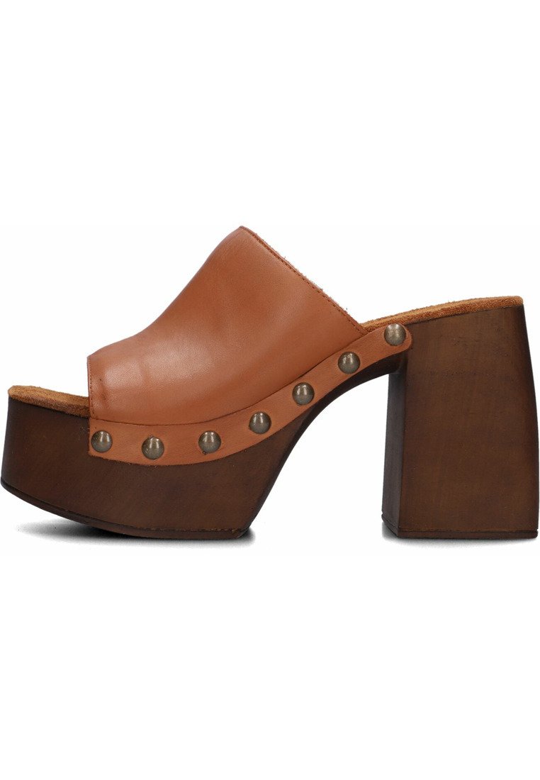 Notre-V Clogs - cognac