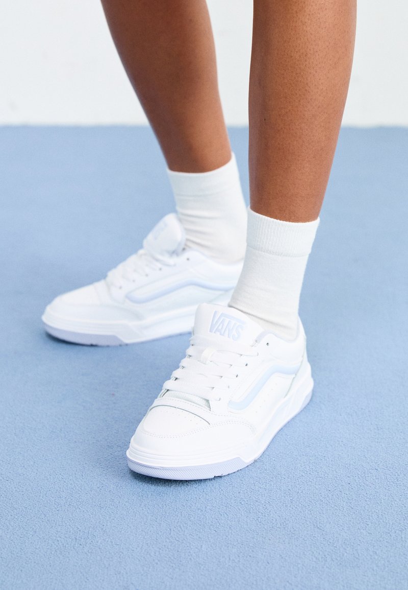 Vans HYLANE UNISEX Scarpe skate pop baby blue/celeste