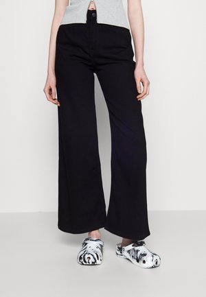 STELLA - Jeans relaxed fit - clean black