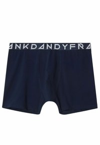 Boxer in blu scuro realizzati in tessuto morbido, con una cintura elastica bianca su cui è stampato il testo "DANDY" in un carattere squadrato.