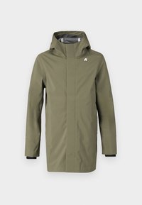 Voděodolná bunda olivové zelené barvy s vysokým límcem, dlouhými rukávy a stříbrným logem na hrudi. Vyznačuje se hladkou texturou a minimalistickým designem.