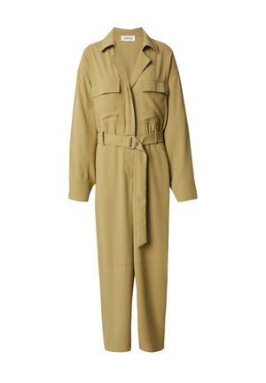 Beiger Overall mit langen Ärmeln, Kragen, zwei Brusttaschen, einem Gürtel mit runder Schnalle und schmalen Beinen. Glattes Material und minimalistisches Design.