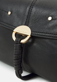 Vanessa Bruno Bandolera - noir