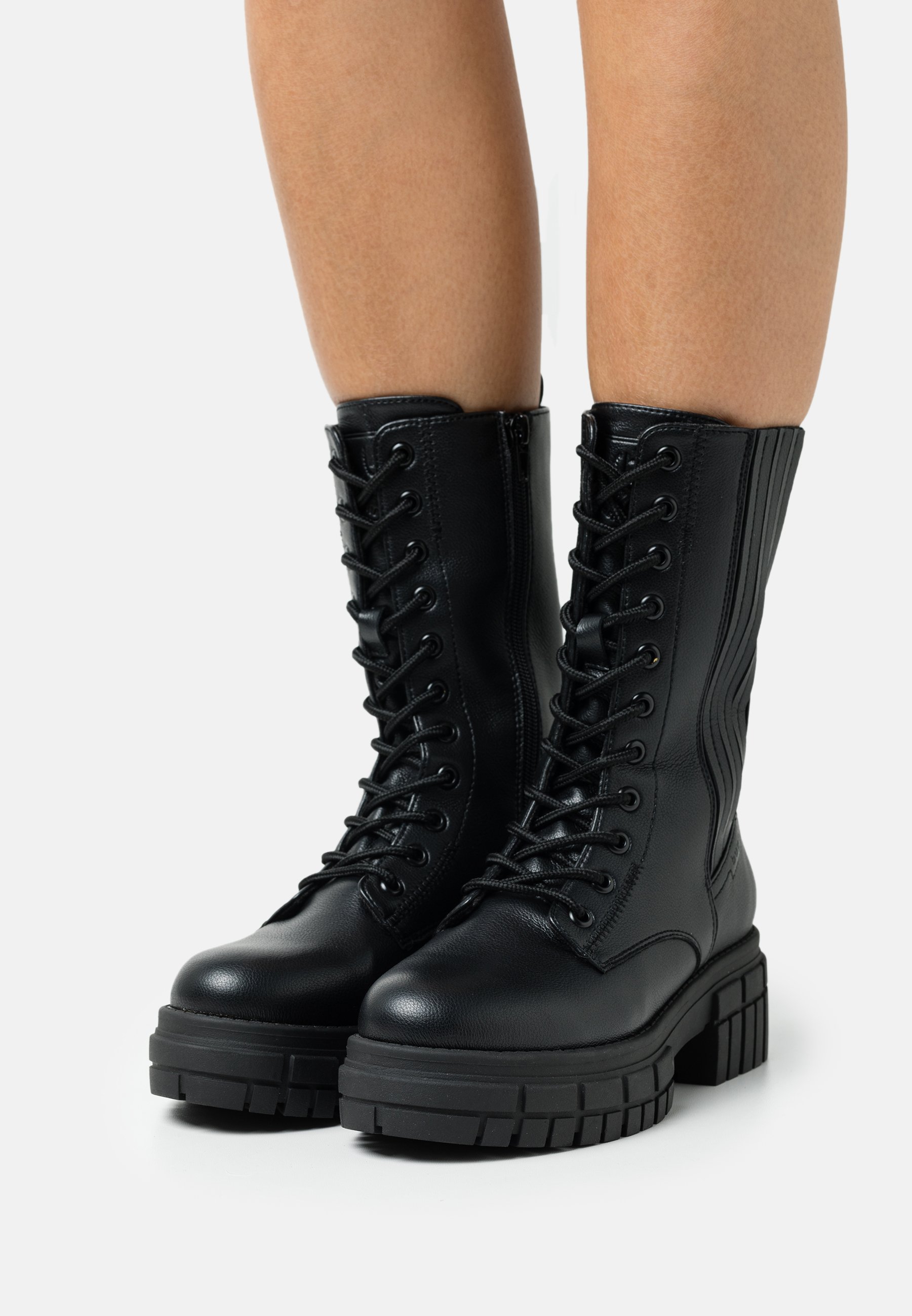 bugatti lace up boots