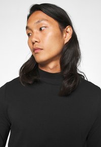 Casual Friday CFTHEO - Langærmet T-shirt - anthracite black