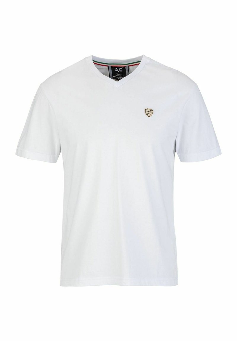 Witte katoen T-shirt met een V-hals, korte mouwen en een klein beige schildlogo op de borst. De binnenkant heeft een gestreept accent.