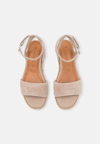 Tamaris Platåsandaler - taupe