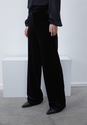 Pantalones - black