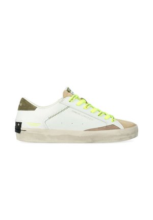 DISTRESSED - Chaussures de skate - bianco