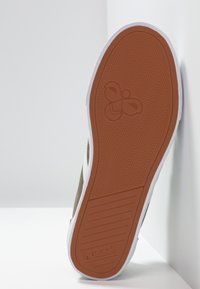 Hummel SLIMMER STADIL LOW - Sapatilhas - dark olive