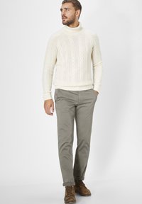 Redpoint ODESSA REGULAR FIT MIT STRETCH - Chino - sand