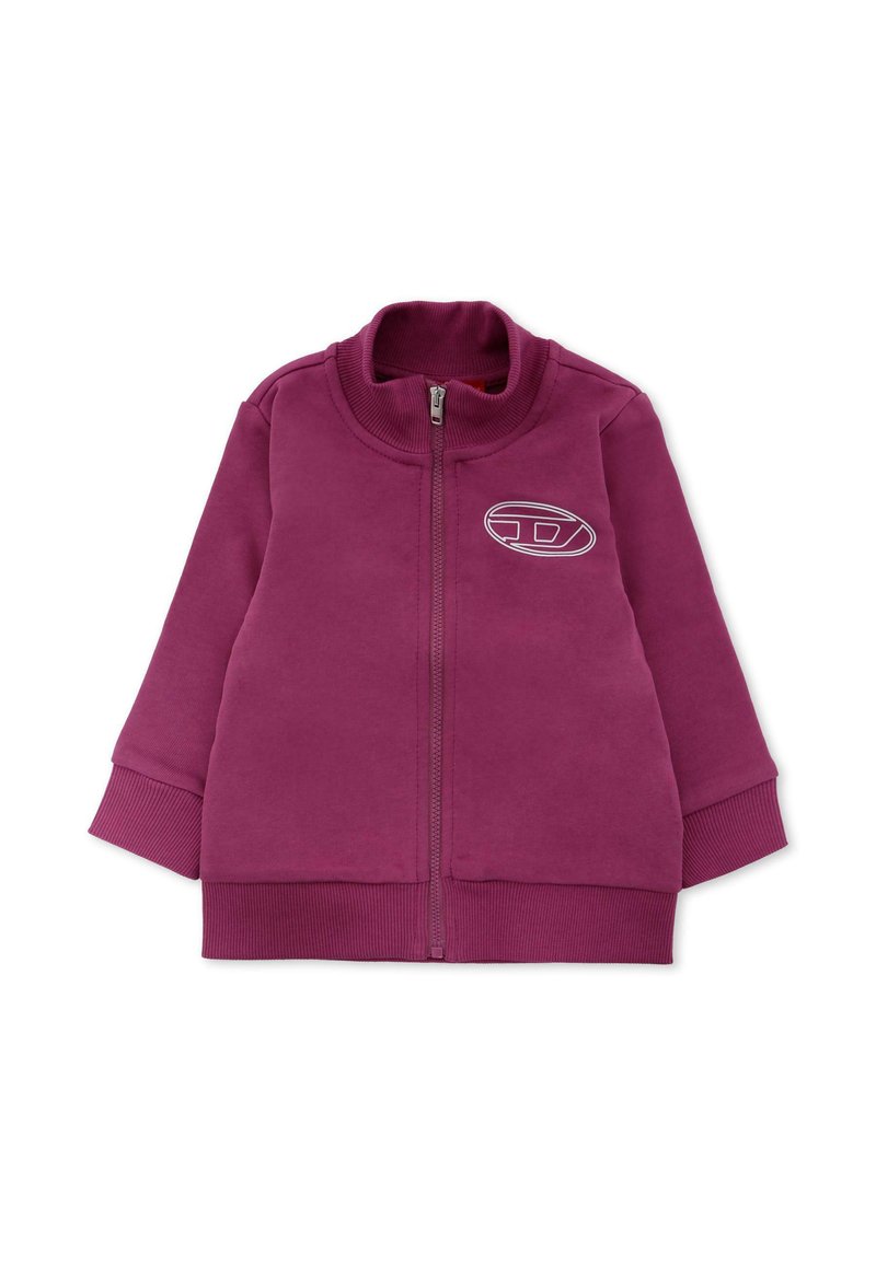 Felpa borgogna con zip e colletto alto, polsini a costine e logo ricamato sul petto. Design morbido, caldo e casual.