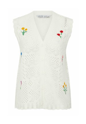Hvid strikket ærmeløs cardigan med knapper foran og flerfarvede broderede blomsterdekorationer på forstykkerne.