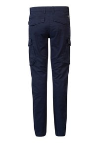 Námořnické cargo kalhoty s bočními kapsami, středním pasem a tapered střihem. Materiál je lehký s hladkou texturou.