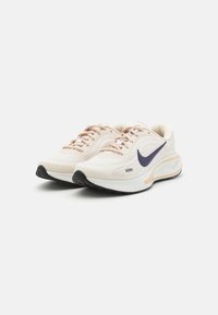 Nike Performance JOURNEY RUN - Zapatillas running asfalto - pale ivory/dark raisin/sanddrift/wild berry/summit white/black