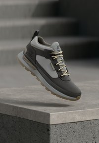 Nem kiválasztott, dark grey