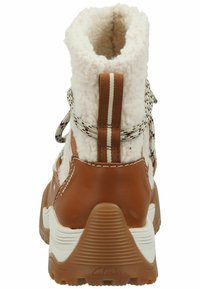 Clarks Zimní obuv - off-white