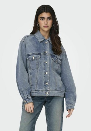 FLY-AWAY KRAGEN ÄRMELBÜNDCHEN - Giacca di jeans - medium blue denim