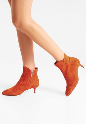 SAGA ZIP  - Classic ankle boots - tiger