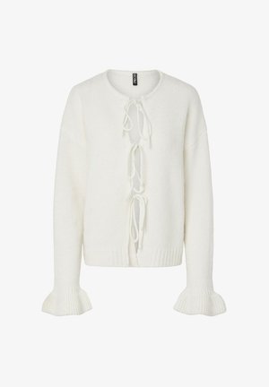 Cardigan bianco lavorato a maglia con tre chiusure anteriori a fiocco e polsini a costine svasati sulle maniche lunghe.