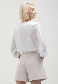 Calliope Shorts - beige