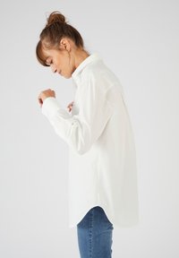 Damart UNIE
 - Blusa - white
