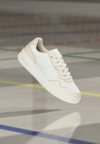 Δεν επιλέχθηκε, white/natural