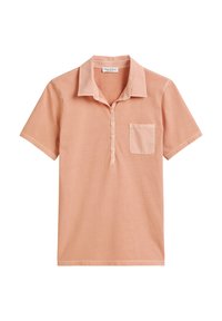 Korte mouwen, perzikkleurig polo shirt met een kraag en een vijfknopenlijst. Heeft een linkerborstzak en een zachte, gestructureerde stof.