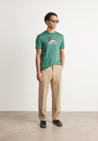 BOSS T-shirts med print - open green
