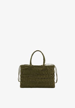 Sac à main rectangulaire en osier vert olive avec deux poignées tressées et ouverture supérieure, présentant un motif texturé entrelacé.